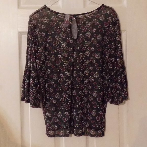 No Boundaries Blouse - Picture 3 of 3